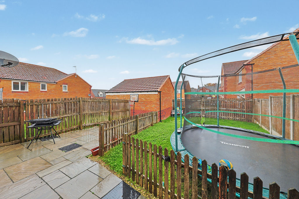 Masefield Avenue Holmewood